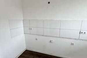 Helle 3,5-Zimmer-Wohnung mit Balkon in Duisburg-Laar zu vermieten – Friedrich-Ebert-Straße 136-138, 47119 Laar, Duisburg – Vorschaubild 4
