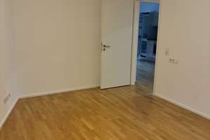 Lichterfüllte Etagenwohnung mit Balkon, moderner Markenküche & Tiefgaragenstellplatz – Mailänder Platz 21, 70173 Europaviertel, Stuttgart – Vorschaubild 6