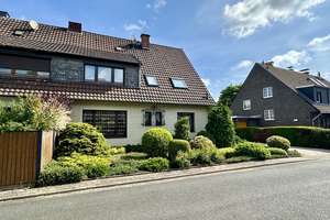 Ihr neues Zuhause in Duisburg-Rheinhausen!
Einfamilienhaus sucht neue Eigentümer – Die vollständige Adresse der Immobilie erhältst du vom Anbieter., 47228 Bergheim, Duisburg – Vorschaubild 3