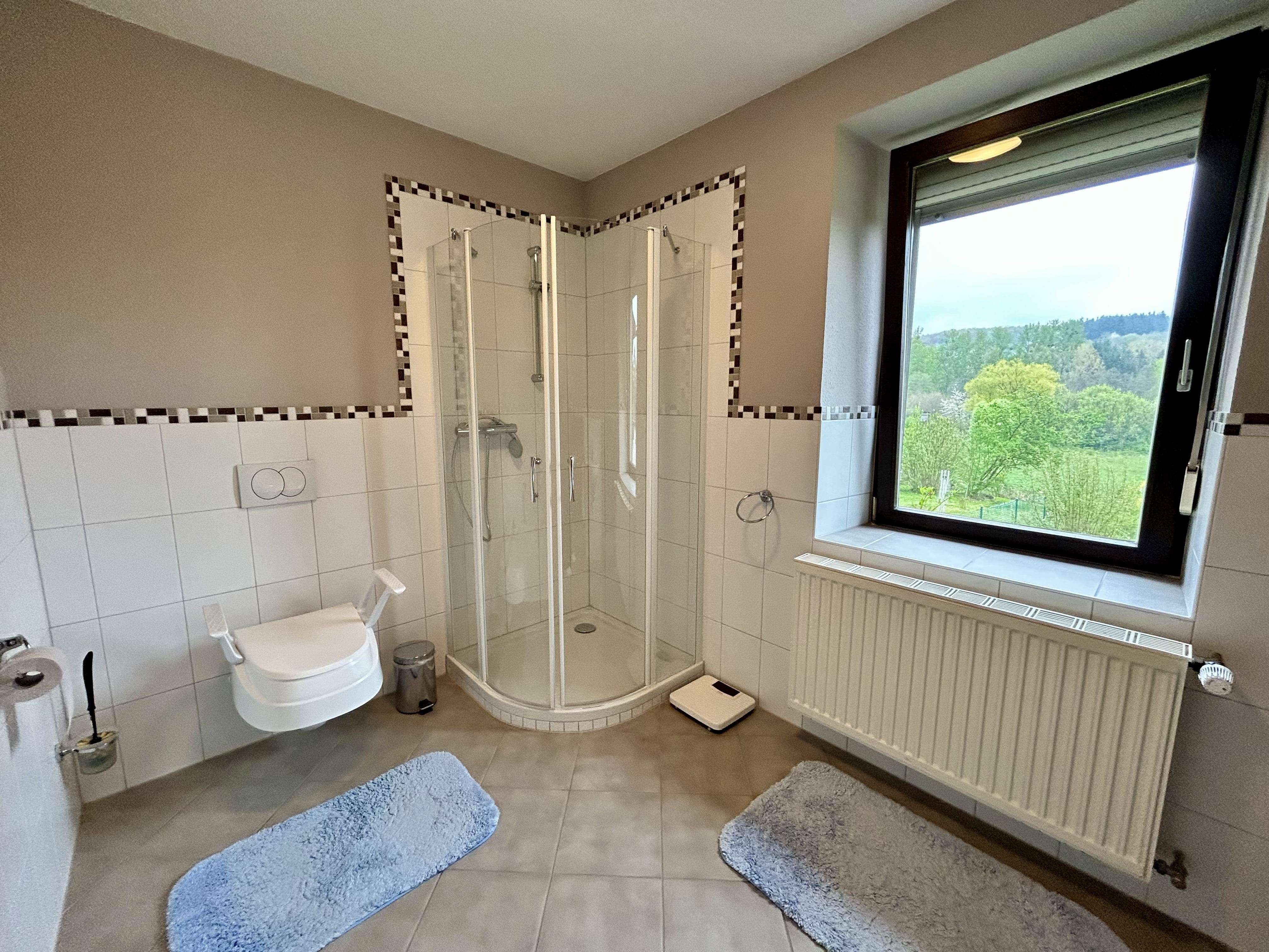 Immobilie in Weiskirchen - Großes Wohnhaus mit ehemaliger Gaststätte in Weiskirchen - Rappweiler - Bild 11