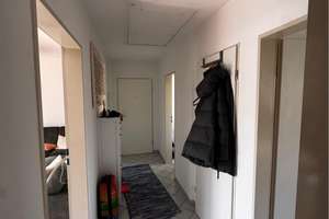 Charmante 2-Zimmer-Dachgeschosswohnung in ruhiger Lage mit Balkon mit Blick auf den Eichtalpark   – Walther-Mahlau-Stieg 3, 22041 Wandsbek (Ortsteil), Hamburg – Vorschaubild 7