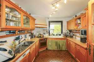 Zweifamilienhaus mit großem Sonnengarten, Ausbaupotenzial und Doppelgarage in ruhiger Lage – Fürstenfeldbruck (Kreis) – Vorschaubild 8
