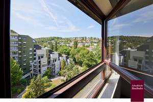 Stuttgart-Botnang: Attraktive 3,5-Zi.-Wohnung im 6. OG, Terrasse/Loggia, Parkett & Einbauküche +++ – Belaustraße 18A, 70195 Botnang-Süd, Stuttgart – Vorschaubild 23