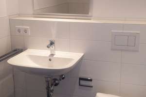 Helle 1-Zimmer Wohnung im 1. OG in Augsburg-Kriegshaber – Tunnelstraße 45, 86156 Kriegshaber, Augsburg – Vorschaubild 2
