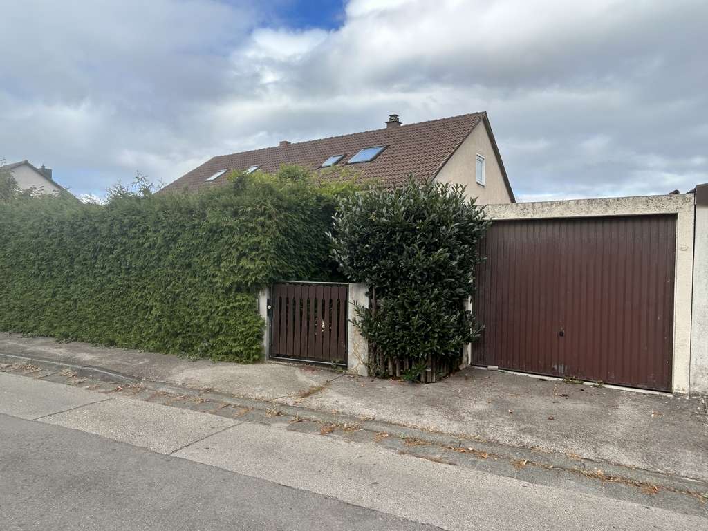 Immobilie in Ansbach - Doppelhaushälfte mit Garten, Balkon & Terrasse – sofort bezugsfrei! - Bild 3