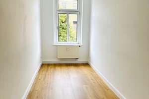 große 4-Raum-Wohnung mit Balkon in Leipzig - Gohlis ***TOP*** saniert – 4155 Gohlis-Mitte, Leipzig – Vorschaubild 3