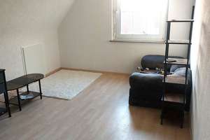 Nette 1,5 Zimmerdachgeschosswohnung in Rotenberg – Die vollständige Adresse der Immobilie erhältst du vom Anbieter., 70327 Rotenberg, Stuttgart – Vorschaubild 2