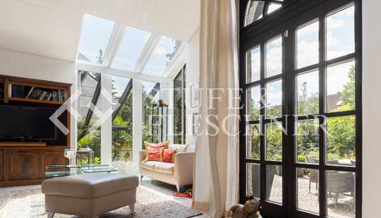 Bild von Attraktives & freistehendes Architektenhaus mit ELW in famileinfreundlicher Lage!