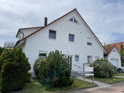Großzügiges Zweifamilienhaus mit 250 m² Wohnfläche !