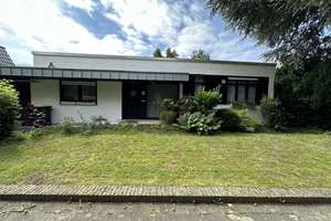 Reserviert - Schlosspark-Bungalow der Luxusklasse, teilmöbliert – Die vollständige Adresse der Immobilie erhältst du vom Anbieter., 50374 Erftstadt – Vorschaubild 1