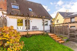 Tolles Einfamilienhaus mit großem Garten in ruhiger Lage von Dormagen! – Die vollständige Adresse der Immobilie erhältst du vom Anbieter., 41542 Dormagen – Vorschaubild 9