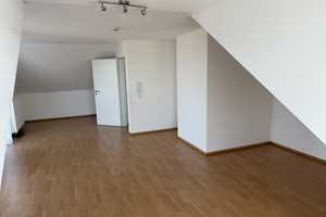 Freundliche und gepflegte 6-Zimmer-Doppelhaushälfte mit EBK in Mutlangen – Ostalbkreis – Vorschaubild 17