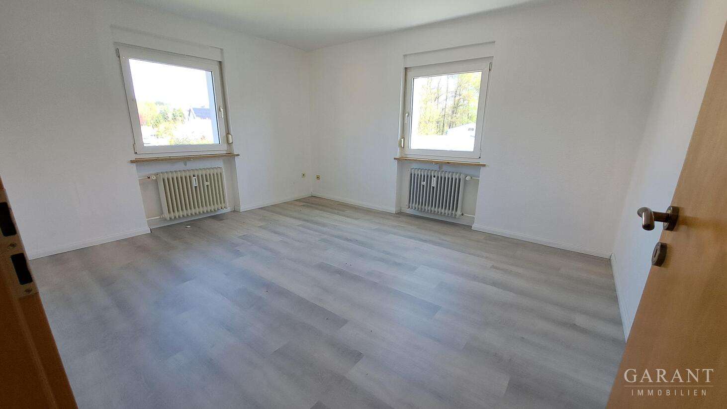 Immobilie in Konradsreuth - Vielseitiges Zweifamilienhaus mit großem Grundstück in ruhiger Lage von Konradsreuth - Bild 6