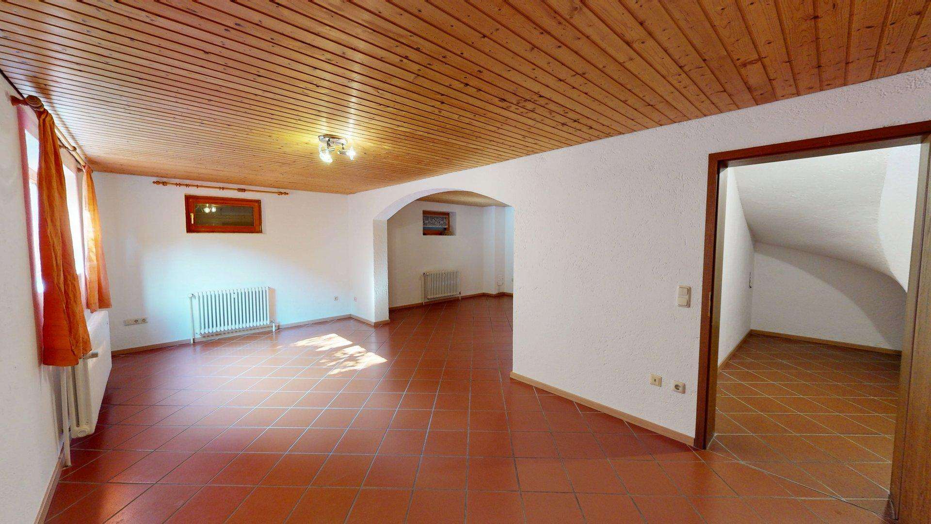 Immobilie in Feldkirchen-Westerham - Repräsentative Doppelhaushälfte mit ca. 185 m² Wohnfläche auf vier Ebenen - Bild 9