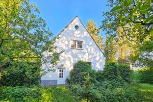 Charmantes Einfamilienhaus auf herrlichem West-Grundstück, auch Neubebauung nach §34 BauGB möglich