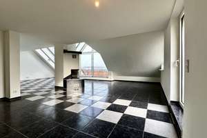 Großzügige Maisonette mit Rheinblick, Kamin und Terrasse – Die vollständige Adresse der Immobilie erhältst du vom Anbieter., 55130 Altstadt, Mainz – Vorschaubild 2