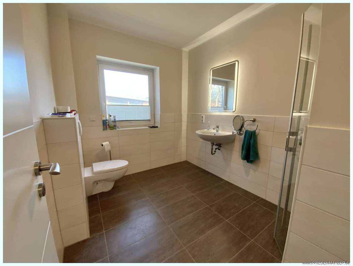 Immobilie in Hattstedt - EBENERDIG WOHNEN BEZUGSFREI: Solides REH Bj 2016 mit Ausbaumöglichkeit, Südterrasse und Carport ! - Bild 2