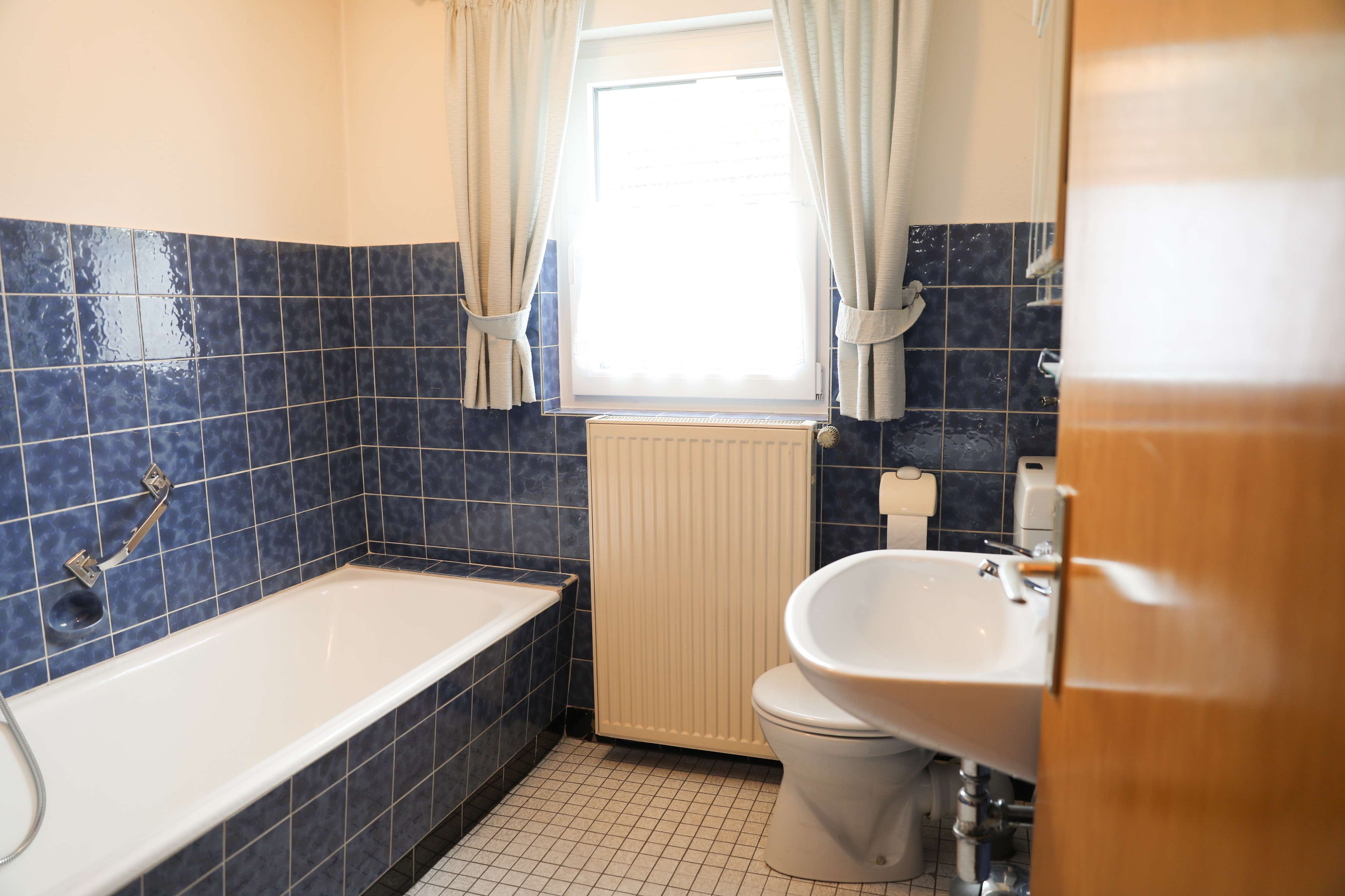 Immobilie in Frammersbach - Platz zum Wohnen und Werkeln - Bild 3