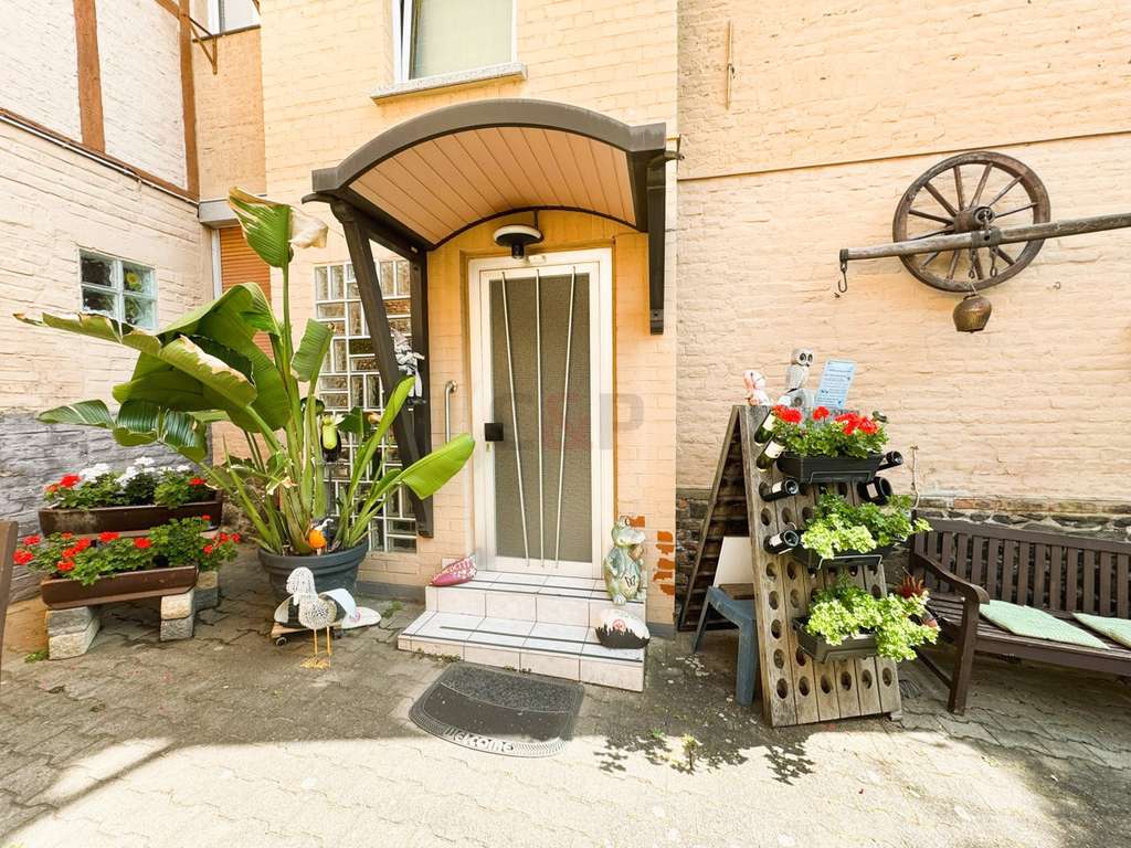 Immobilie in Maintal - Haus mit zwei Wohnungen im Schönheitsschlaf - ideal für Eigennutzer oder Kapitalanleger - Bild 3