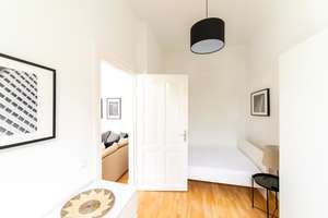 Praktische 2-Zimmer-Altbauwohnung nähe Charlottenhof - vermietet! Jetzt provisionsfrei erwerben – Zeppelinstraße 52, 14471 Potsdam West, Potsdam – Vorschaubild 5