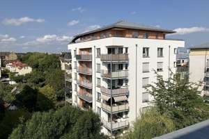 Elegante 4-Zimmer-Maisonette mit Balkon & TG-Stellplatz – Wohnen über den Dächern von Offenbach – Die vollständige Adresse der Immobilie erhältst du vom Anbieter., 63071 Bachschule, Offenbach am Main – Vorschaubild 2