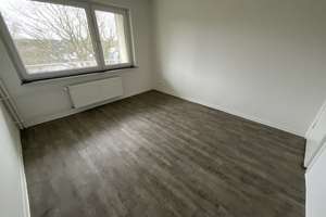 Helle 2,5 Zimmer- Wohnung im 2.Obergeschoss mit Balkon und Tageslichtbad mit Wanne – Klipperstr. 2, 23558 Buntekuh, Lübeck – Vorschaubild 15