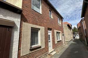 Sanierungsbedürftiges Stadthaus in Grevesmühlen zu verkaufen! – Die vollständige Adresse der Immobilie erhältst du vom Anbieter., 23936 Grevesmühlen – Vorschaubild 1