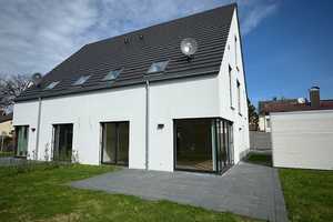 Bezugsfertig! Attraktive Neubau-DHH KfW 55 top Ausstattung Dielenböden 33659 Bi.-Senne – Bielefeld – Vorschaubild 2