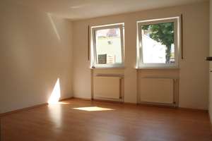 ruhiges Hinterhaus mit PKW-Stellplatz, Terrasse und 90qm Garten – Hildesheimer Strasse  228 a, 30519 Döhren, Hannover – Vorschaubild 7