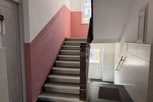 "Top Lage Nürnberg Luitpoldviertel" Charmante 3-Zi-Altbau-ETW in gepflegtem MFH mit Balkon – Die vollständige Adresse der Immobilie erhältst du vom Anbieter., 90461 Glockenhof, Nürnberg – Vorschaubild 2