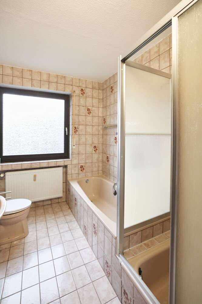 Immobilie in Lahnstein - Charmantes EFH mit ELW, Terrasse, Garten und Garage -Am Fischteich in Oberlahnstein - Bild 13