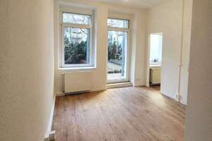 Moderne 2,5-Raumwohnung + Laminatboden + Terrasse + Einbauküche als Option!