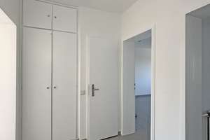 TOP 2-Zimmerwohnung im Herzen von Duisburg mit Balkon – Düsseldorfer Straße 526, 47055 Wanheimerort, Duisburg – Vorschaubild 4