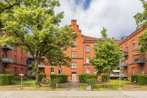 Stilvolle Altbauwohnung auf 108 m² Wohnfläche mit zwei Balkonen für Eigennutzer oder Anleger – Die vollständige Adresse der Immobilie erhältst du vom Anbieter., 14469 Nauener Vorstadt, Potsdam – Vorschaubild 7