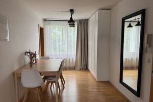 Top-Anbindung & Teilmöbliert: Helle 80 m² Wohnung mit 2 Balkonen und Tiefgarage