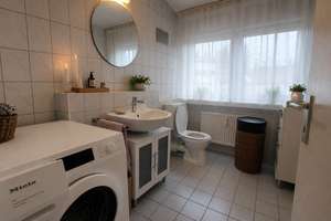 Lichtdurchflutete 2-Zimmer-Wohnung mit 64 m² und optionaler Garage – Möhrendorfer Str. 38, 91056 Heiligenloh, Erlangen – Vorschaubild 7