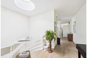 Großzügige Maisonette-Wohnung mit viel Licht   im Olympiadorf – Die vollständige Adresse der Immobilie erhältst du vom Anbieter., 80809 Am Riesenfeld, München – Vorschaubild 4