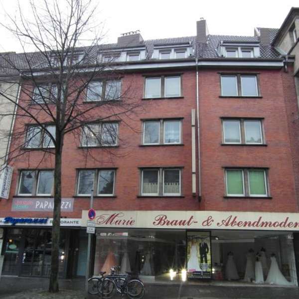 *** schöne DG-Wohnung in der Aachener-Innenstadt ***