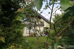 Stattliches, grundsolides Domizil mit Doppelgarage und schön eingewachsenem Garten - Dingolshausen – 97497 Dingolshausen – Vorschaubild 7