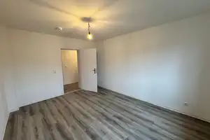 Tolle, frisch renovierte 3-Zimmerwohnung mit Balkon in Salzgitter Thiede – Pappeldamm 89, 38239 Salzgitter – Vorschaubild 7