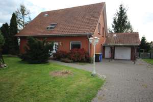Freistehendes Einfamilienhaus mit großem Grundstück! – Die vollständige Adresse der Immobilie erhältst du vom Anbieter., 27478 Cuxhaven – Vorschaubild 1