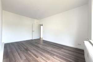 Umfassend saniert & modern – helle Wohnung mit Einbauküche und Balkon – Neue Straße 47, 27576 Lehe, Bremerhaven – Vorschaubild 4
