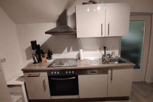 Gemütliche 1-Zimmer-DG-Wohnung in der Gemeinde Pfaffenhofen /Glonn  – Die vollständige Adresse der Immobilie erhältst du vom Anbieter., 85235 Pfaffenhofen an der Glonn – Vorschaubild 4