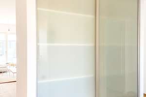 Lichtdurchflutete 4-Zi. Traumwohnung mit Einbauküche, 2 Bädern & großem Balkon,Tiefgarage und Keller – Lehrberger Str. 56, 90431 Gaismannshof, Nürnberg – Vorschaubild 7
