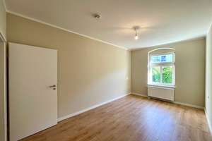 Einziehen & Wohlfühlen auf der Hubertusstraße! frisch modernisierte Wohnung im 1.OG!