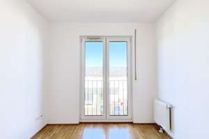 Lichtdurchflutete 4-Zimmer-Wohnung mit sonnigem Balkon und großzügiger Einbauküche – Anna-Beyer-Straße 21, 60435 Nordend-West, Frankfurt am Main – Vorschaubild 10