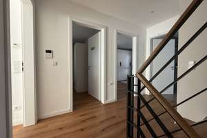 Modernes Familienhaus mit 206 m² Wohnfläche, Garten & Terrasse in familienfreundlicher Lage von Biel – Sommerstraße 40a, 33649 Brackwede, Bielefeld – Vorschaubild 11