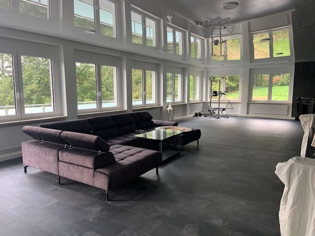 Immobilie in Obertrubach - Exklusives Wohnjuwel mit Panoramablick – 300 m² Wohnluxus in der Fränkischen Schweiz - Bild 4