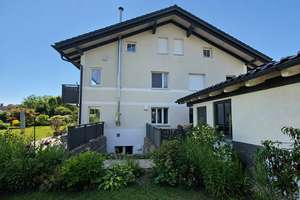 Breitbrunn am Chiemsee-Lichtverwöhnte 5-Zimmer-Maisonette mit 3 Bädern, Sauna, 796 m² Garten – Die vollständige Adresse der Immobilie erhältst du vom Anbieter., 83254 Breitbrunn am Chiemsee – Vorschaubild 3