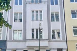 Stilvolle Altbauwohnung mit Balkon und Erker - Düsseldorf-Unterbilk / Medienhafen – Die vollständige Adresse der Immobilie erhältst du vom Anbieter., 40219 Unterbilk, Düsseldorf – Vorschaubild 11